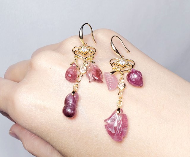 lui jewelry❤️plum chain earring lui jewelry❤️plum chain earring