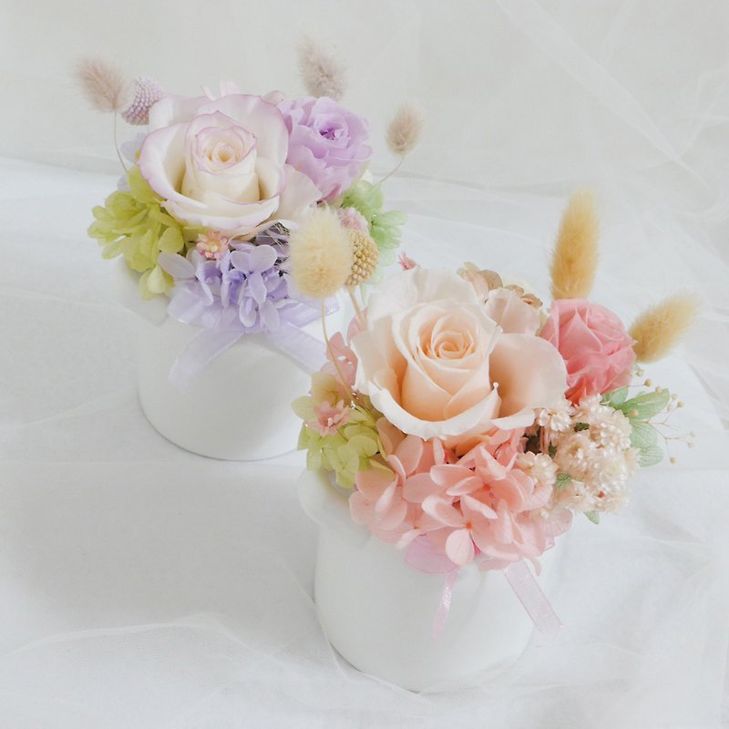 Dreamy fresh pink and green potted flowers wedding bouquets immortal flowers Mother's Day Valentine's Day roses birthday graduation gifts - ช่อดอกไม้แห้ง - พืช/ดอกไม้ สึชมพู