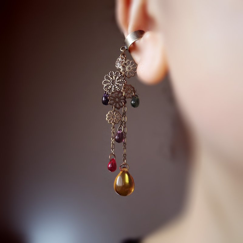 One-sided ear cuffs attract and charm your boyfriend. - Earrings & Clip-ons - Glass Orange