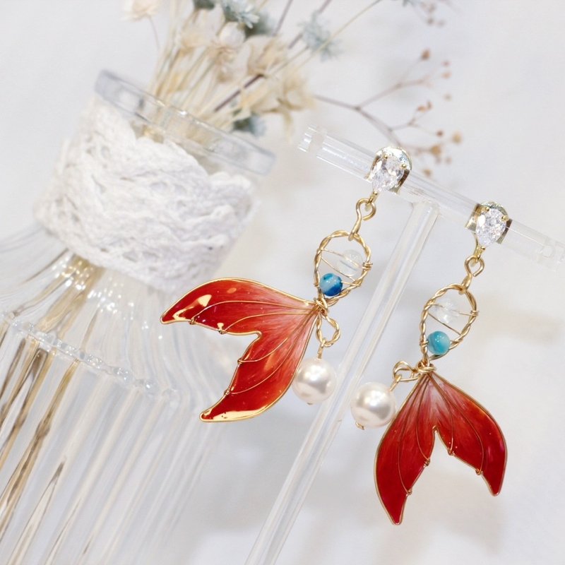 Flame Fin | - ต่างหู - เรซิน สีแดง