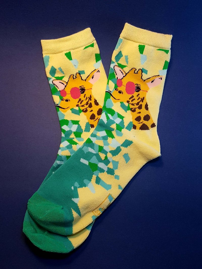 Cotton & Hemp Socks Yellow - In Your Shoes: Party Giraffe│Middle Socks│Limited
