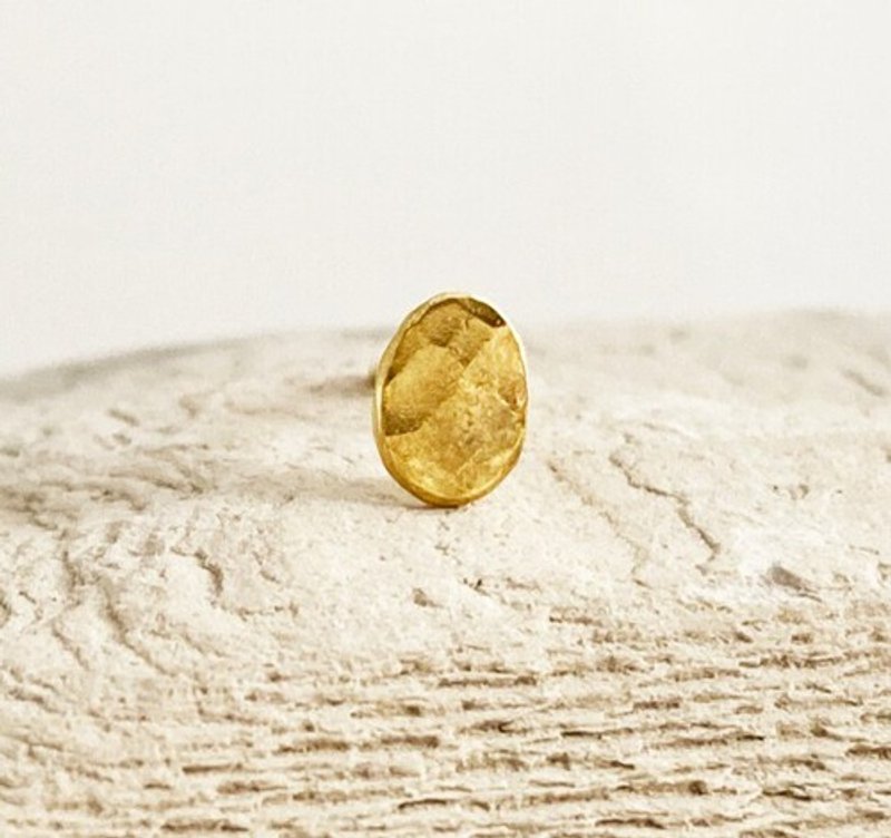 K24 Pure Gold EGG Earrings K24 Pure Gold EGG Stud Earrings From One Ear - ต่างหู - โลหะ 