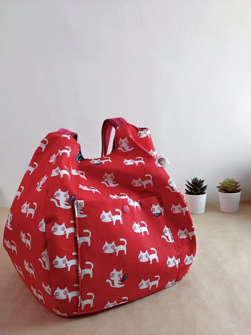 Balloon shape large capacity bag - กระเป๋าถือ - ผ้าฝ้าย/ผ้าลินิน สีแดง