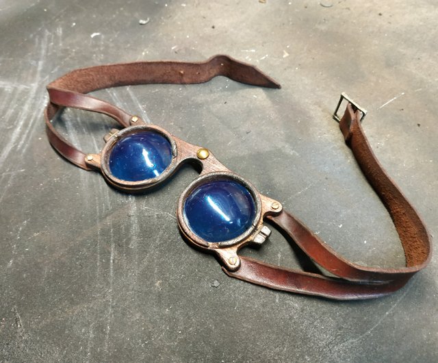 Steampunk goggles - Cyber - Goggles - Warhammer - inspired - Steampunk -  Welding - Shop Cosplay40000 Other - Pinkoi