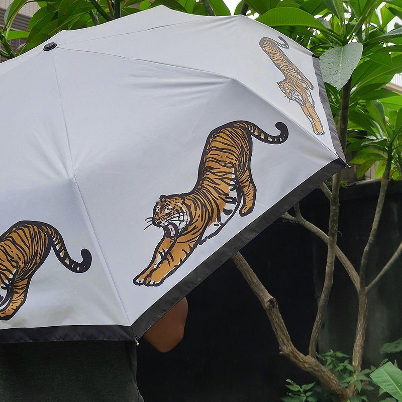 【快速出貨】老虎也發懶自動折傘 - 雨傘/雨衣 - 塑膠 白色
