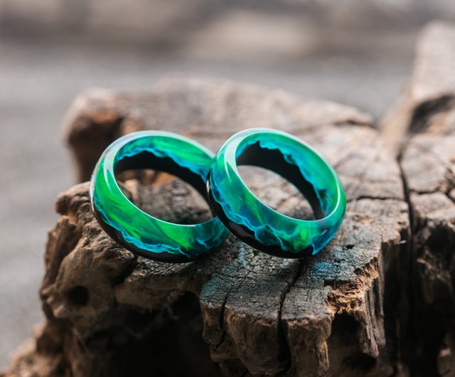 ウッドレジンリンググローハンドメイドエンゲージリング2本極夜