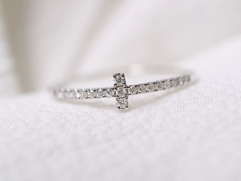 Cross diamond ring - แหวนทั่วไป - เพชร สีเงิน