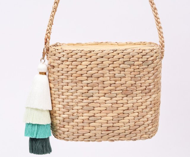 Straw Bag, Crossbody Bag, Beach Bag Tassel Keychain, Straw Purse, Half moon  Bag - Shop ReleafStore Handbags & Totes - Pinkoi