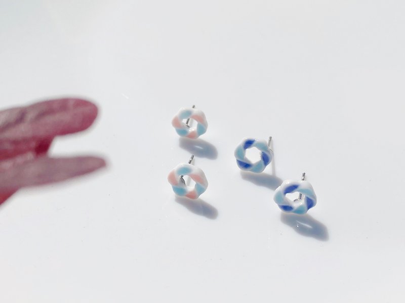 手工陶瓷 甜甜圈 耳針 - 耳環/耳夾 - 陶 藍色