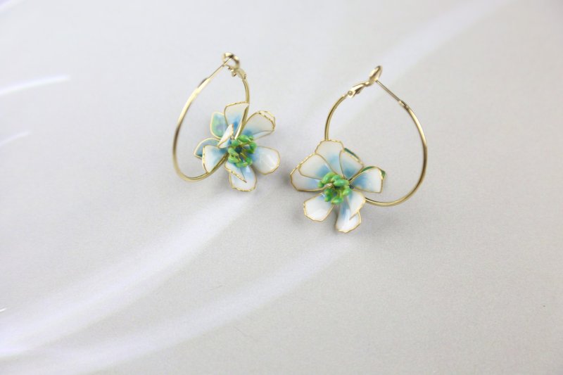 On the lake Elemental Elf Resin Earrings 925 Sterling Silver - ต่างหู - เรซิน หลากหลายสี