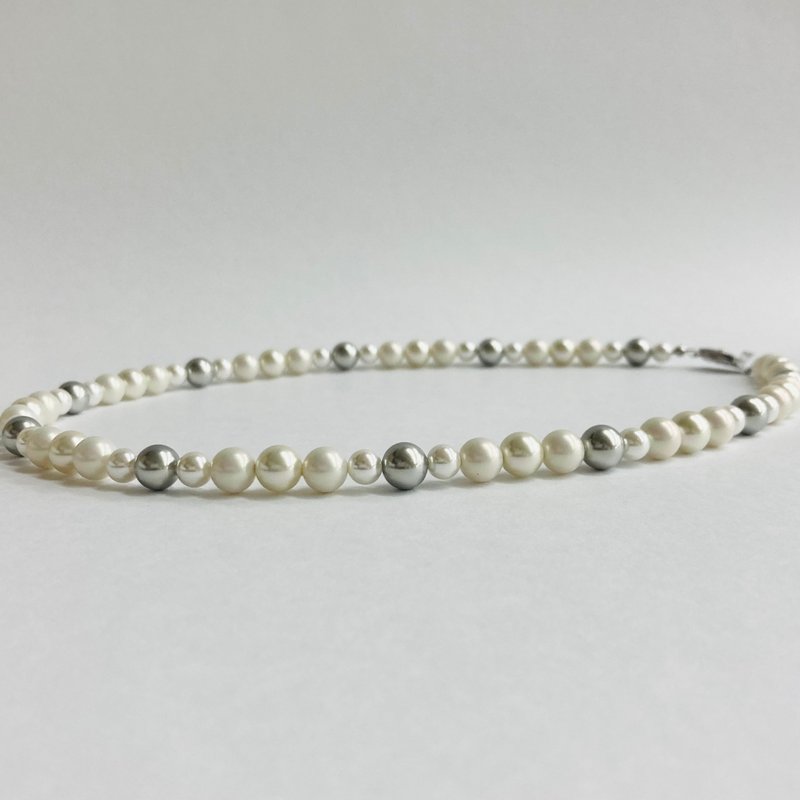 ガラスmixパールミディアムネックレス/6x8mm約50cm/ホワイトxグレーmix/made in japan - 項鍊 - 玻璃 白色