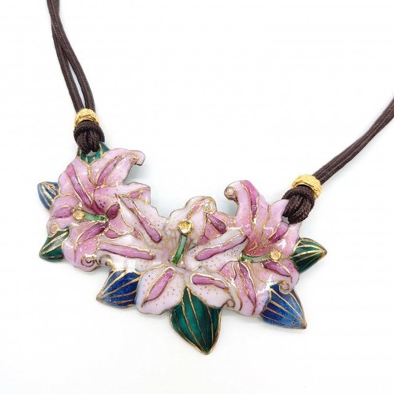 Large lily cloisonné pendant - Necklaces - Other Metals Pink