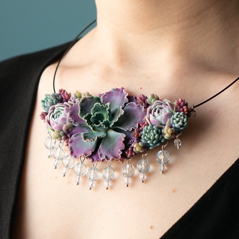 Unique succulent necklace with Echeveria Shaviana, Bridal necklace - สร้อยคอ - วัสดุอื่นๆ 