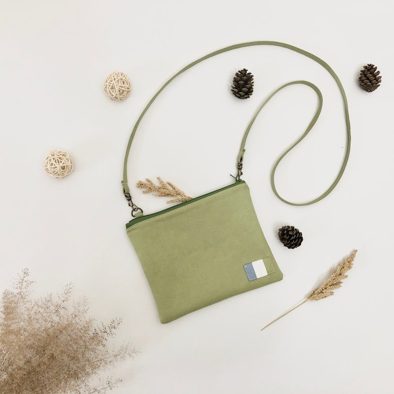 Handmade Daily Matcha Crossbody Bag Travel Cloth Bag - กระเป๋าแมสเซนเจอร์ - ผ้าฝ้าย/ผ้าลินิน สีเขียว