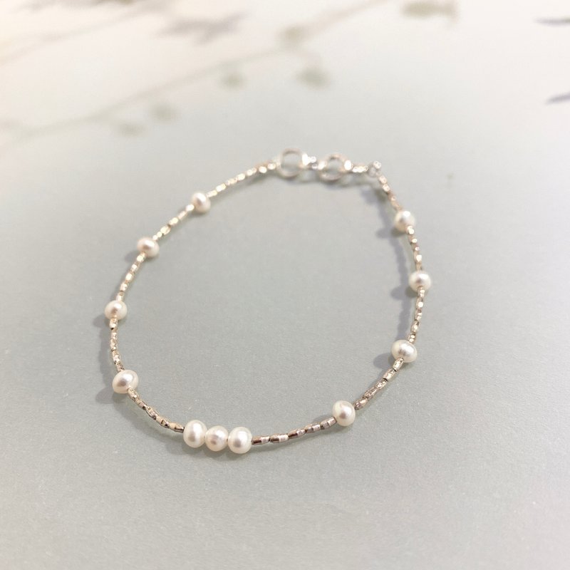 Ops Pearl handmade design elegant 925Silver bracelet - สร้อยข้อมือ - ไข่มุก ขาว