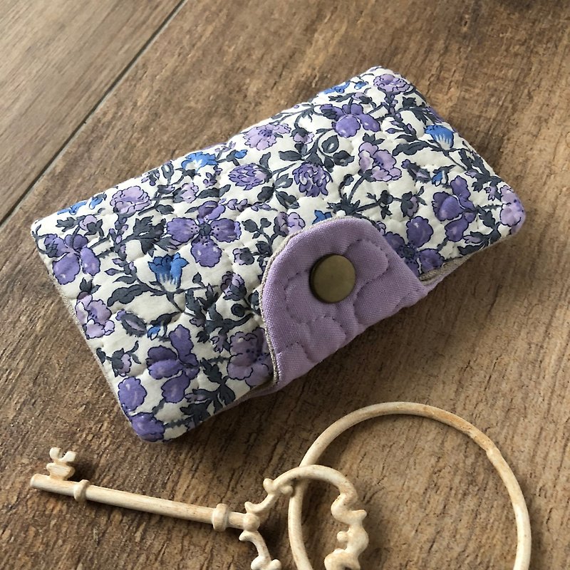 Liberty calico. Elegant purple key case - ที่ห้อยกุญแจ - ผ้าฝ้าย/ผ้าลินิน หลากหลายสี