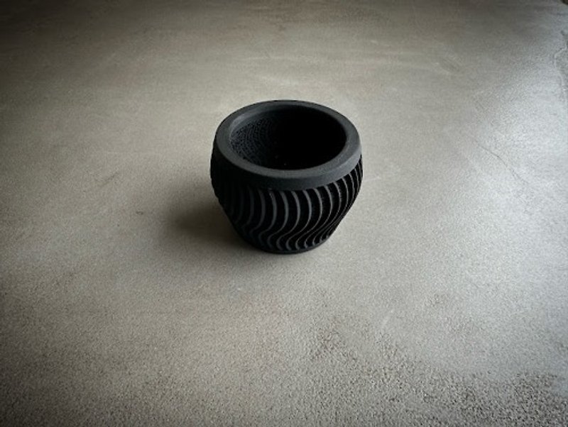 植木鉢　メッシュ植木鉢 ジャイロイド植木鉢 (波) - 花瓶/陶器 - 塑膠 黑色