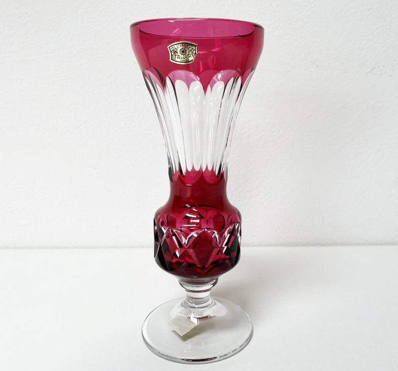 Val Saint Lambert - Belgian crystal vase - Items for Display - Crystal Red