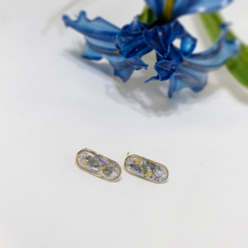 Dry Flower Ornament | Japanese Resin | 14k Gold Ear Pins_Treasure Girl - Earrings & Clip-ons - Resin Blue