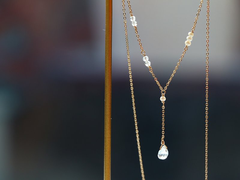 14kgf-white topaz Y silhouette necklace - Necklaces - Gemstone White