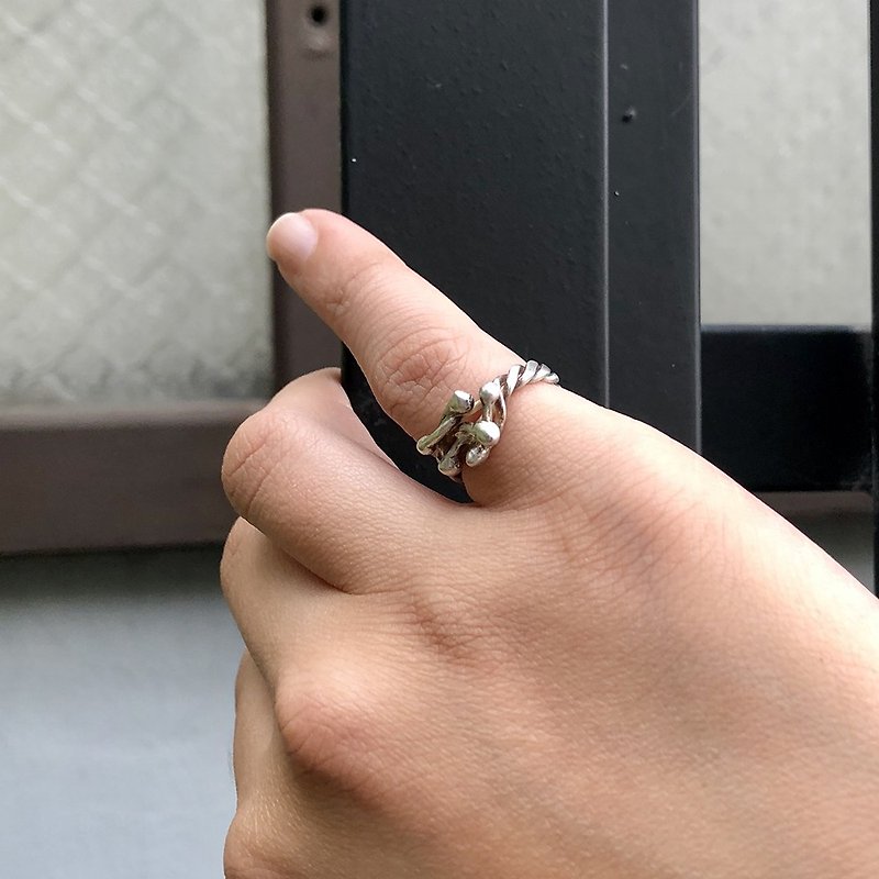 Water Drop Ring Sterling Silver Ring Landscape Ring Metalworking Experience Handmade Poetry Tainan Metalworking Classroom - งานโลหะ/เครื่องประดับ - เงินแท้ 