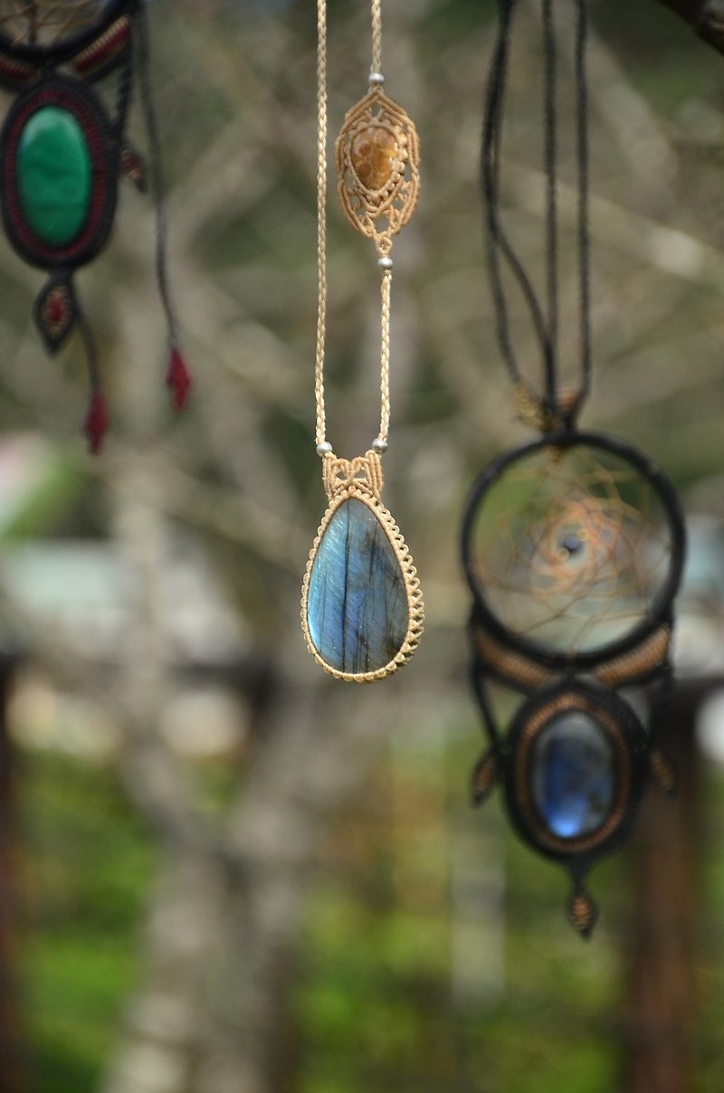 Moonstone  Labradorite Jewelry Macrame Necklace - สร้อยคอ - เครื่องเพชรพลอย สีน้ำเงิน
