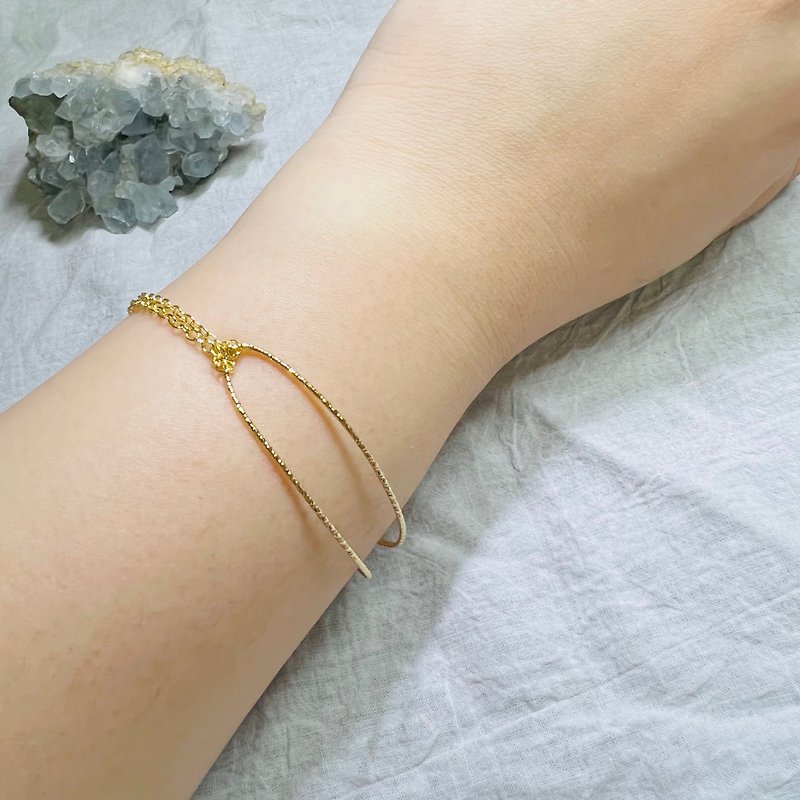Follow the Flow | 14k Gold Chain Bracelet Bracelet - สร้อยข้อมือ - ทองแดงทองเหลือง สีทอง