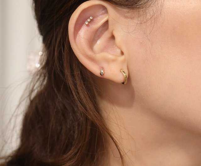 安心国内発送【WING BLING】14K Post Elysiaキュービック ピアス P-777) くまちゃんチタンピアス / キュービックジルコニア