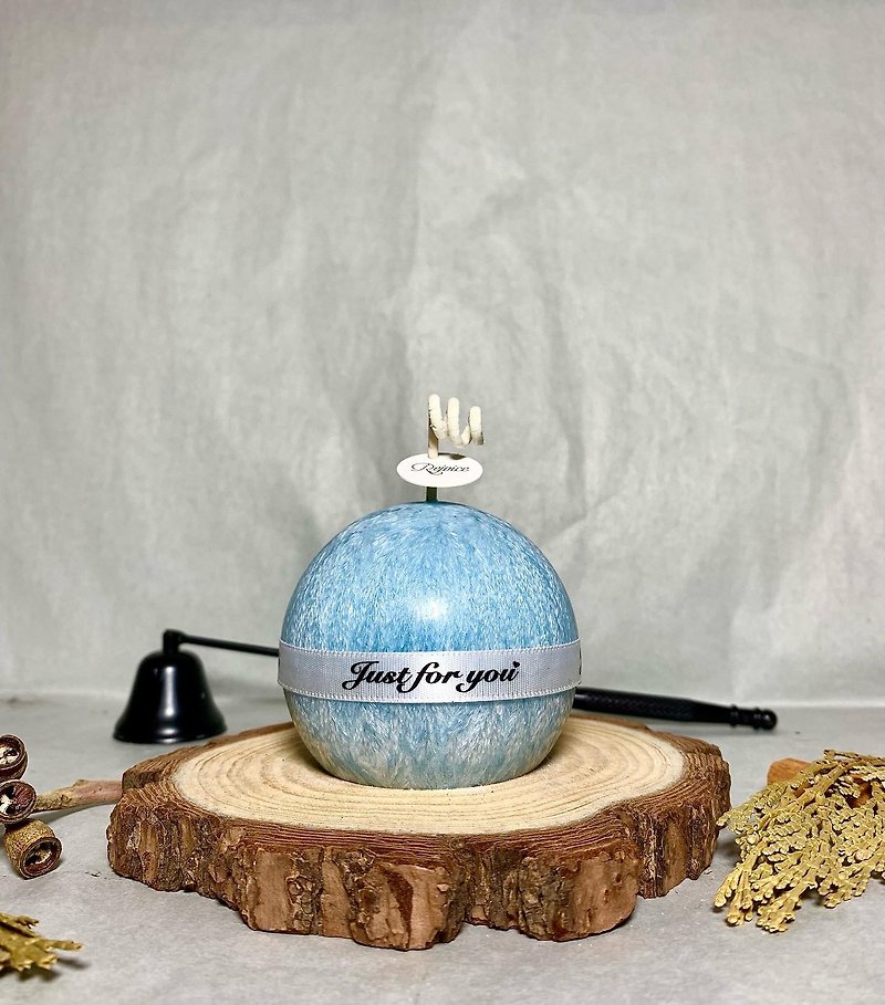 [Christmas limited/Christmas gift] Christmas snowball shaped scented candle - Candles & Candle Holders - Wax 