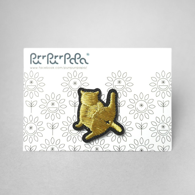 Yellow cute cat embroidery brooch pin - เข็มกลัด - งานปัก สีทอง