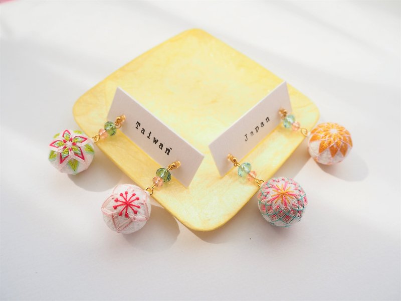 tachibanaya Taiwan Japan comari japanese TEMARI earrings flower - Earrings & Clip-ons - Thread Multicolor