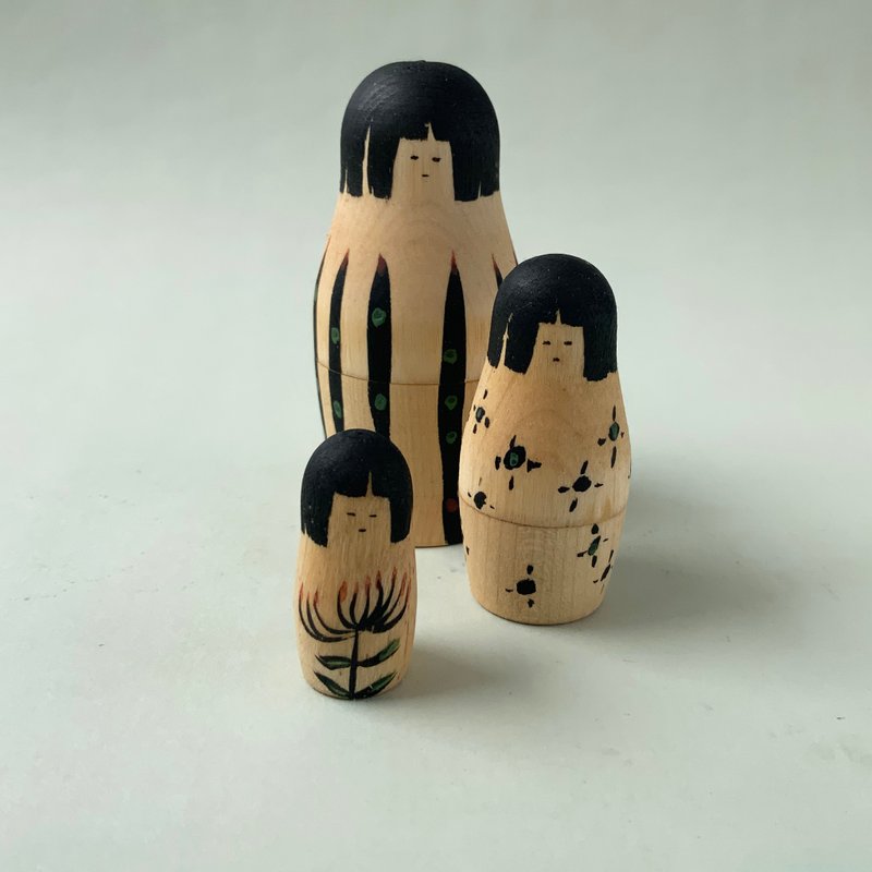 ocappa matryoshka japanese pattern - Stuffed Dolls & Figurines - Wood Black