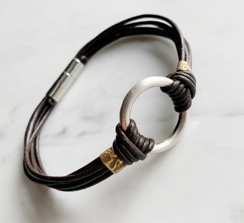 Leather weave and sterling silver segment knock bracelet - สร้อยข้อมือ - เงินแท้ สีนำ้ตาล