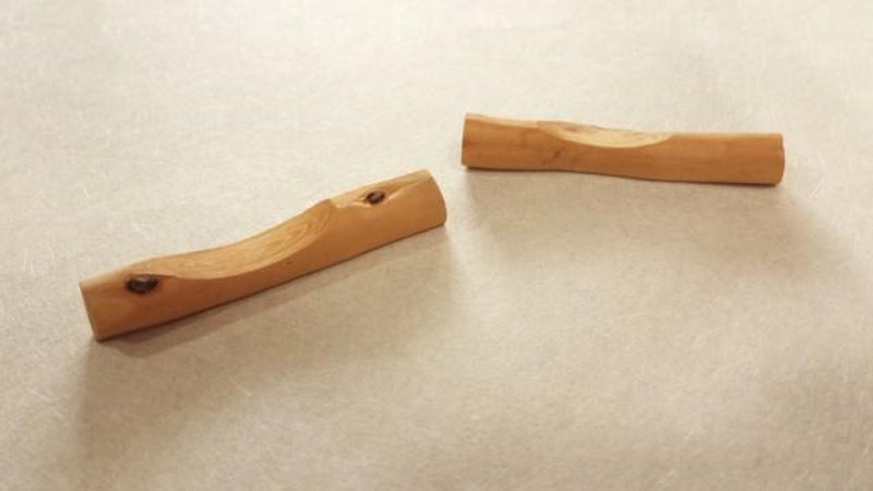大杉の箸置き（２個入り） - 箸・箸置き - 木製 カーキ
