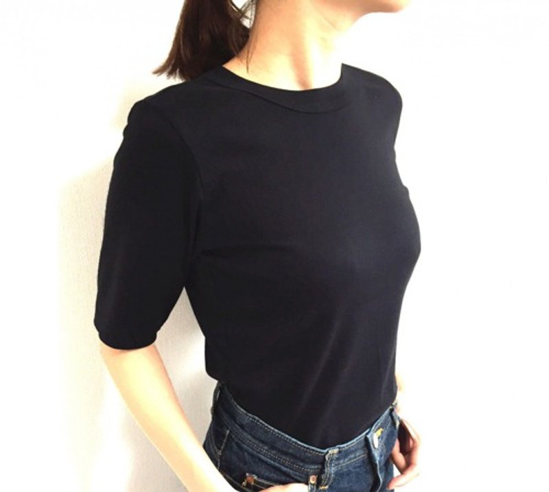 形にこだわった大人の4分袖無地Tシャツ 黒【サイズ展開有】 - 女上衣/長袖上衣 - 棉．麻 