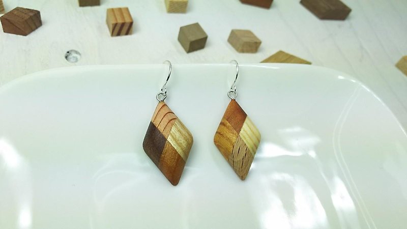 Parquet earrings ② - Earrings & Clip-ons - Wood Brown
