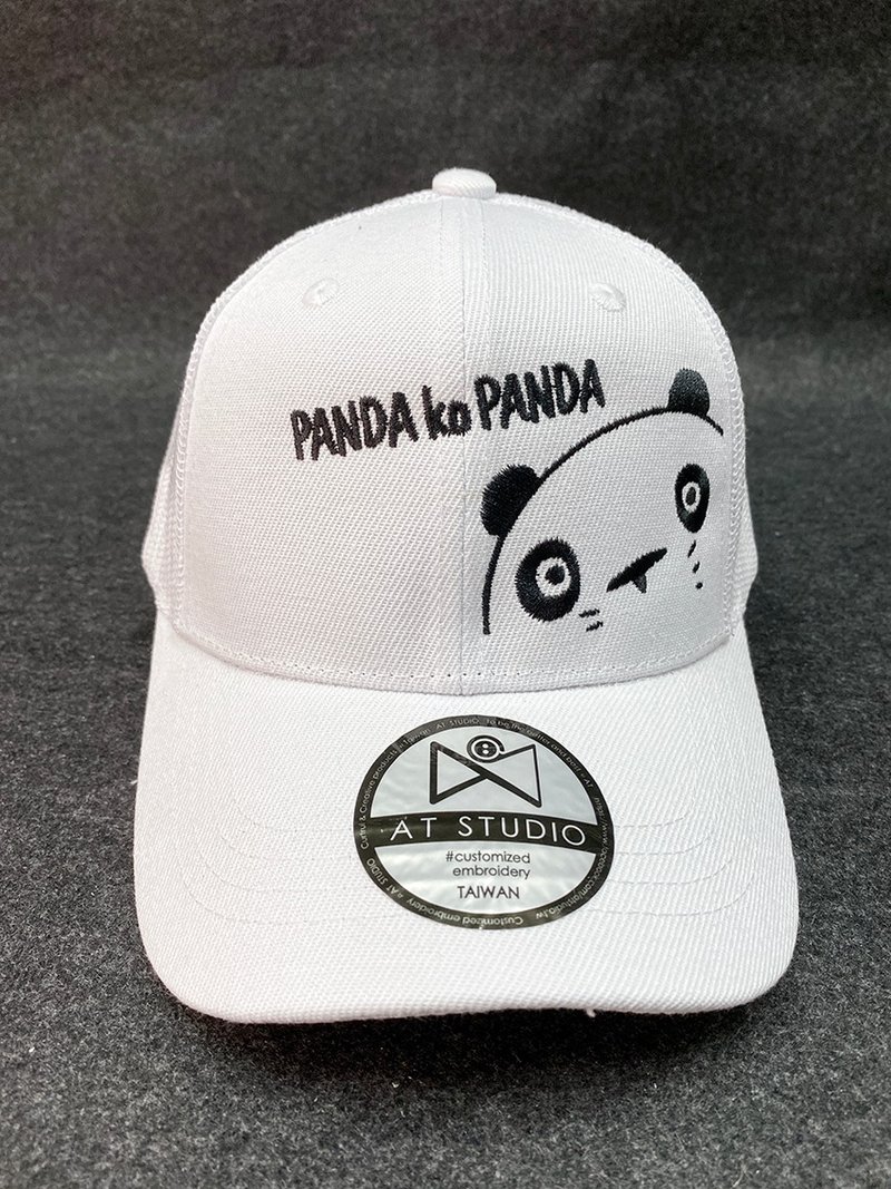 [Panda Family] x AT studio design electric embroidered baseball cap | peek-a-boo | children's models - หมวก - ผ้าฝ้าย/ผ้าลินิน 