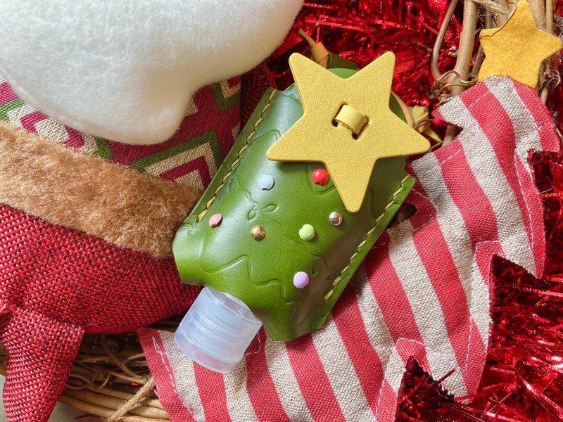 Christmas tree hand sanitizer leather case well stitched leather material bag vegetable tanning DIY anti-epidemic disinfection strap - เครื่องหนัง - หนังแท้ สีเขียว