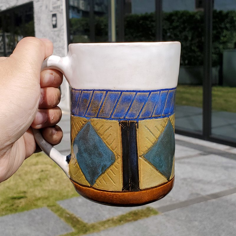 Art Deco 陶藝雕刻杯No.5 - 咖啡杯/馬克杯 - 陶 卡其色