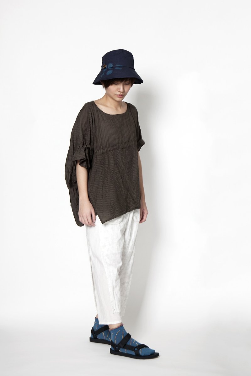 理理人生_Asymmetric Single Sleeve Straps Striped Top - เสื้อผู้หญิง - ผ้าฝ้าย/ผ้าลินิน สีเขียว