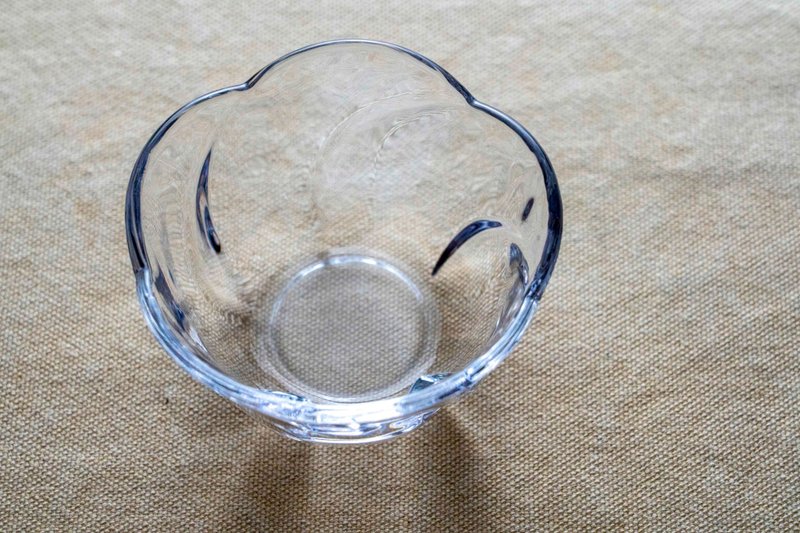 日本製 SOGA GLASS 9公分櫻花玻璃小皿 未使用 台灣免運 - 盤子/餐盤/盤架 - 玻璃 透明