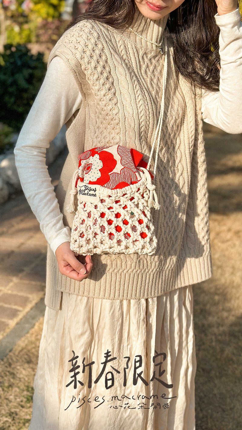 heart flower woven bag - Messenger Bags & Sling Bags - Cotton & Hemp Red