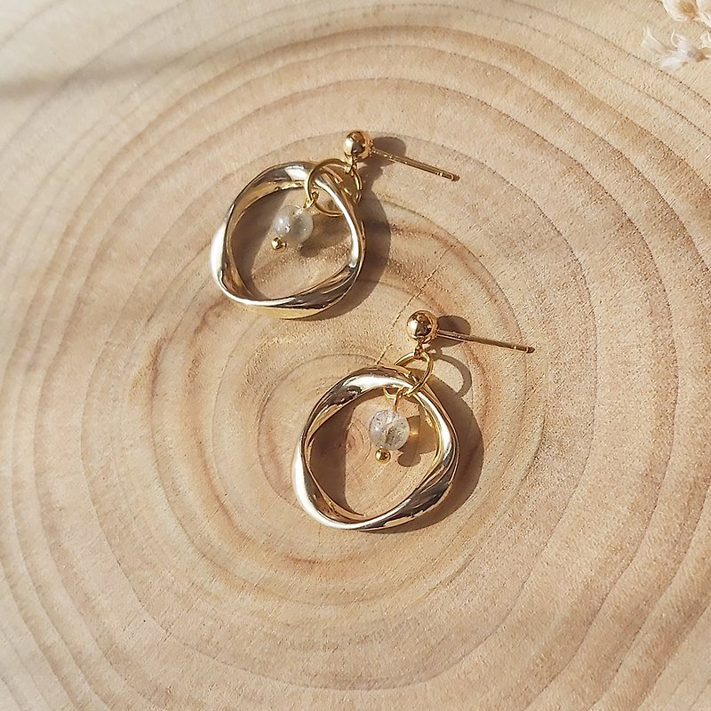 Moonstone irregular metal ring dangling retro earrings ear pin Clip-On graduation gift - Earrings & Clip-ons - Crystal Gray