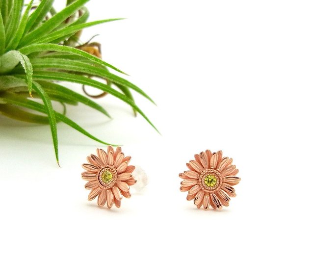 Pink gerbera earrings