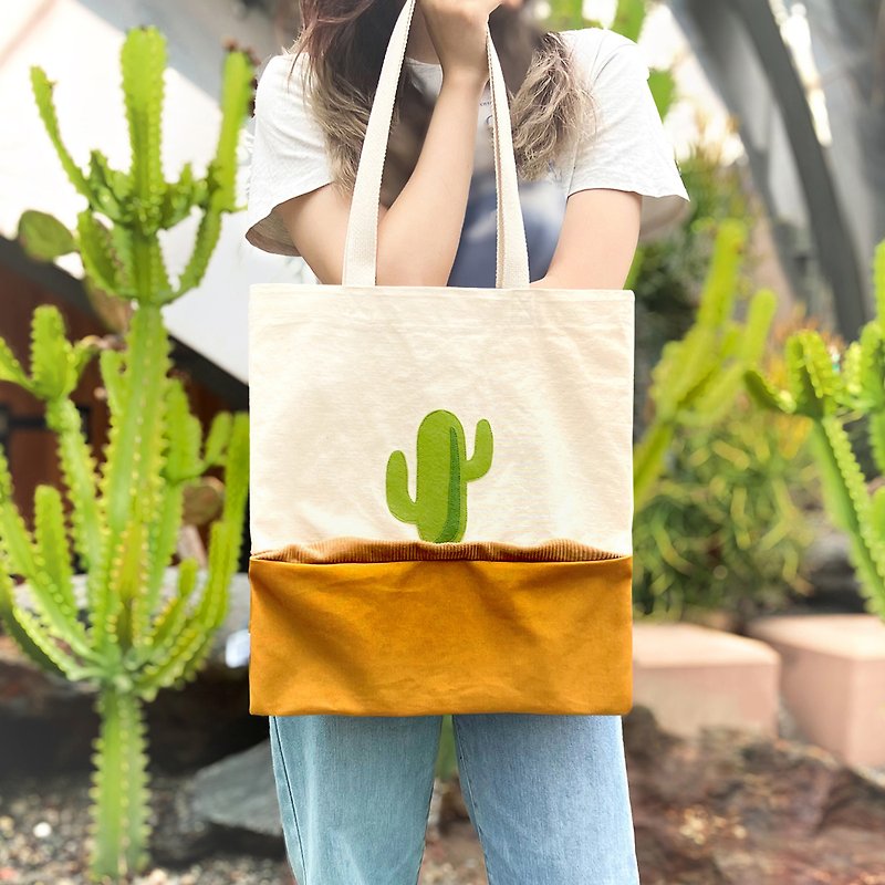 [Pattern is not printing] Cactus on the desert, canvas bag - Messenger Bags & Sling Bags - Cotton & Hemp 