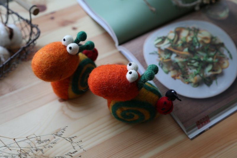 桌上擺飾溫蛋偶・蝸牛與瓢蟲 - 擺飾/家飾品 - 羊毛 