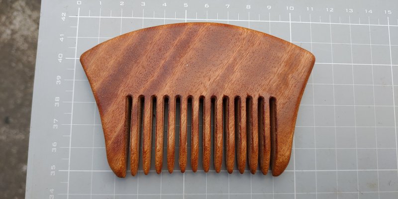 Taiwan cinnamomum square pocket comb (C) - เครื่องประดับผม - ไม้ 