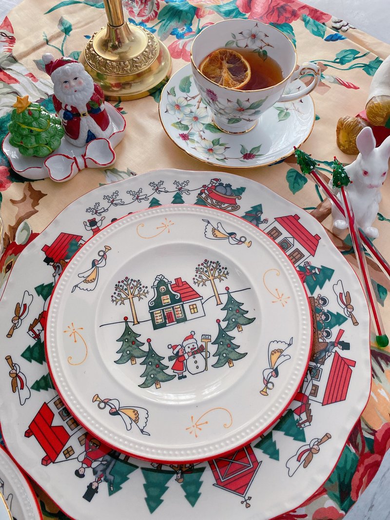 1980年英國製 Wedgwood 聖誕老人雪橇點心盤飾品盤盤聖誕禮物現貨 - 盤子/餐盤/盤架 - 瓷 多色