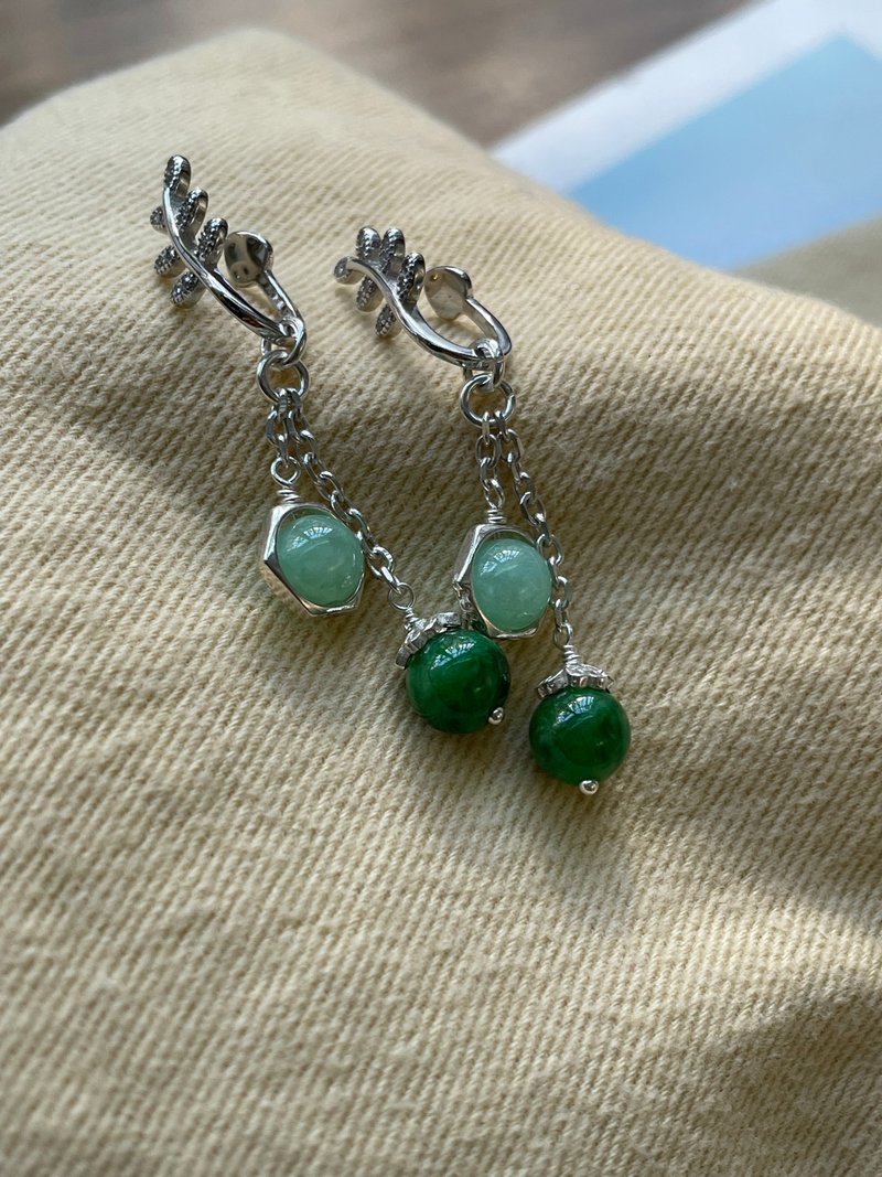 クローバー//天然翡翠A貨 グリーン翡翠 925シルバー金具 イヤリング - ピアス・イヤリング - 翡翠 