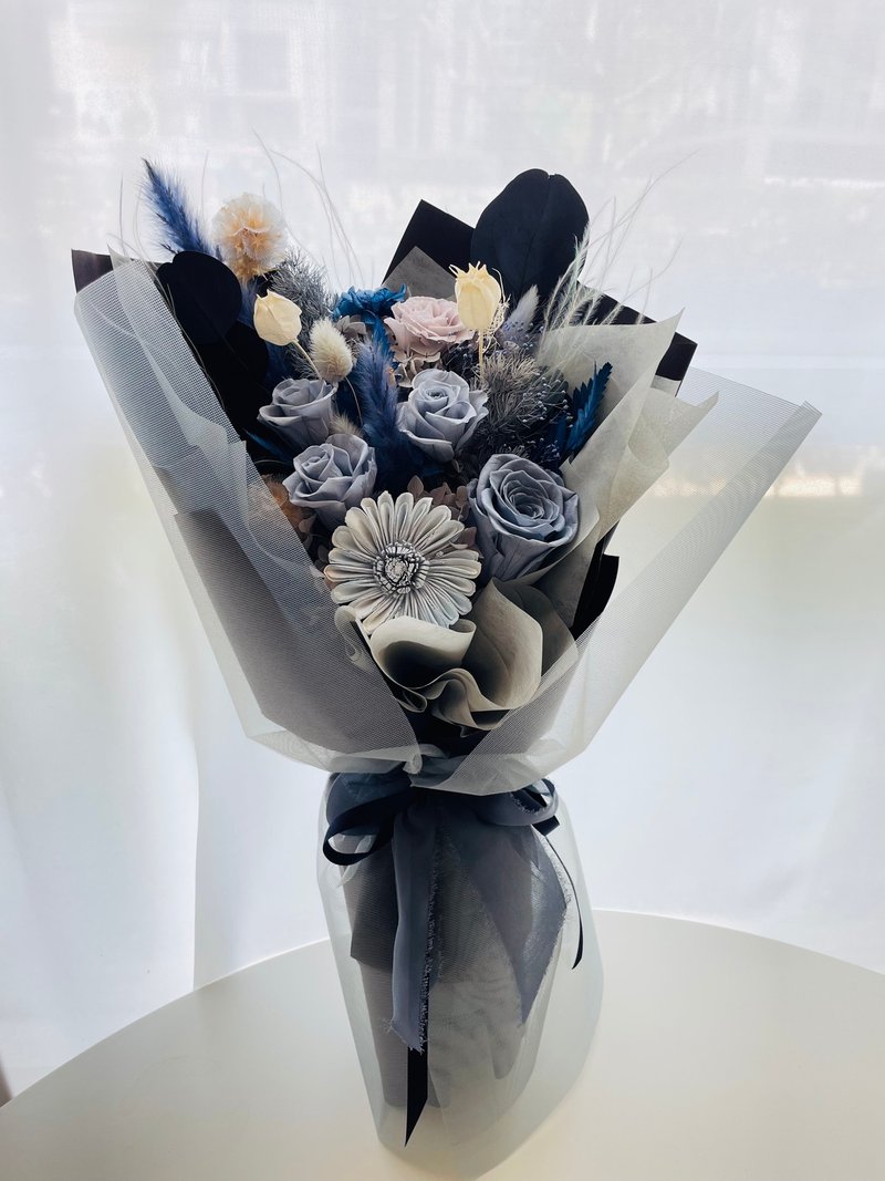 Starry night - Fog blue bouquet/marriage bouquet/Valentine's day bouquet - ช่อดอกไม้แห้ง - พืช/ดอกไม้ สีน้ำเงิน